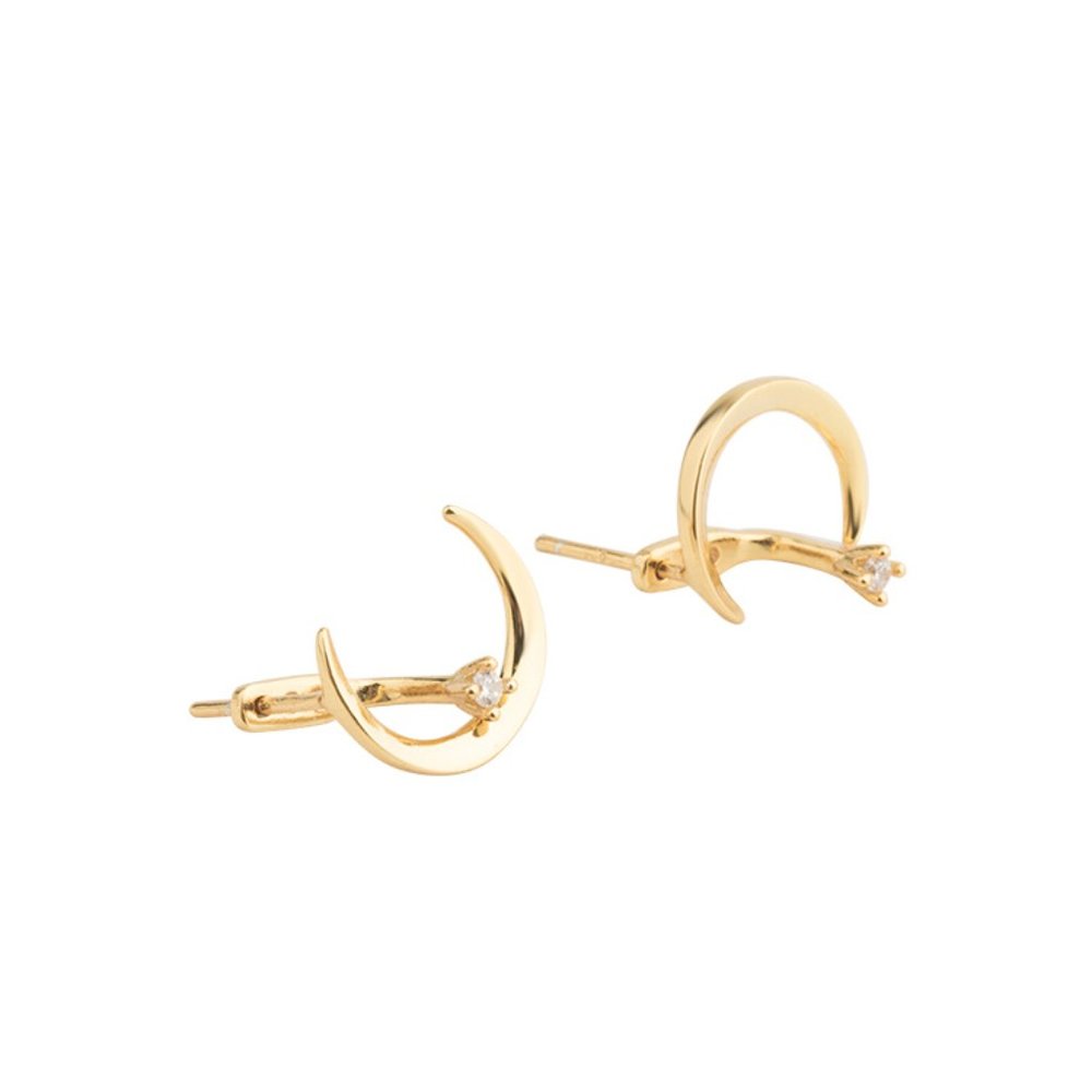 Stunning Crescent Moon Earrings in 925 Sterling Silver for pierced ears.